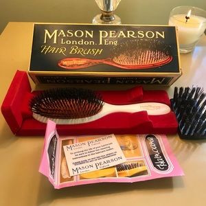 Vtg. 1980’s Mason & Pearson B3 White Boar Bristle brush- New in box- Never Used!